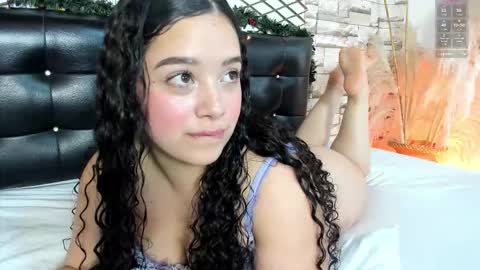 julieta_333 online show from December 19, 1:25 pm