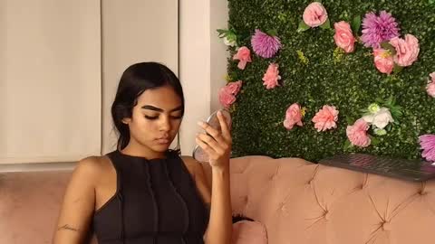 Juli online show from January 13, 7:29 pm