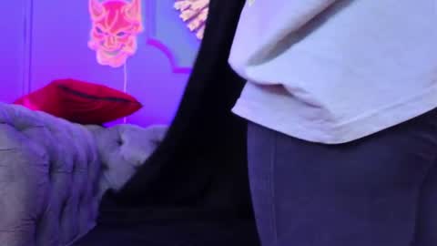  Julieta  online show from January 31, 11:35 am