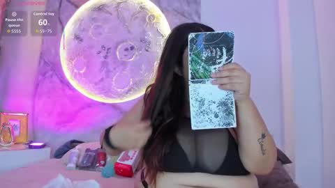 julietakane online show from January 12, 5:01 am