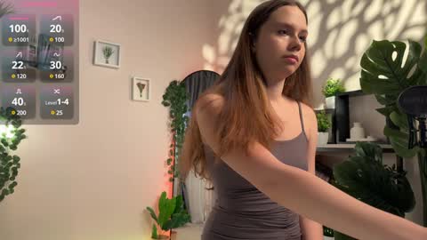 Julie online show from February 5, 12:38 pm