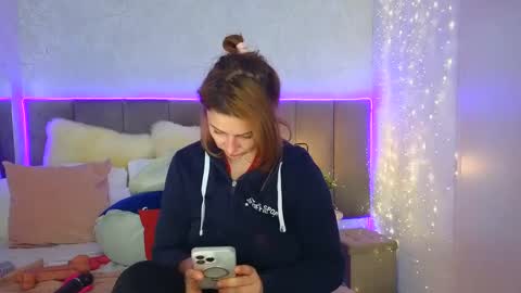 JulietteVolpe Wyorika online show from January 15, 7:26 am