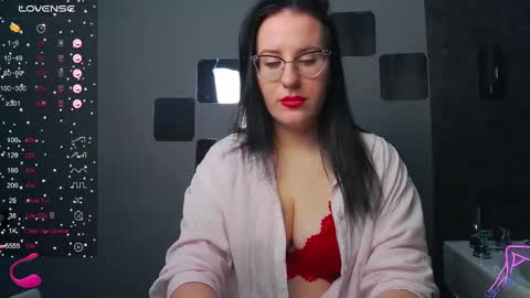 JuliyaMayers online show from January 17, 2:29 am