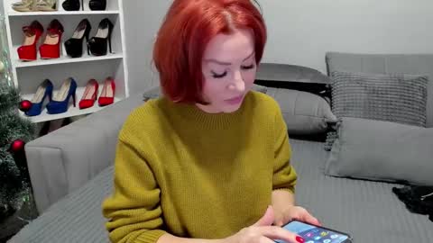 jullia_moor online show from January 7, 1:09 am