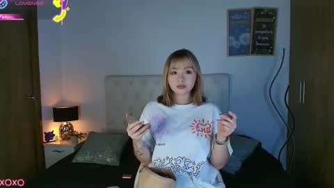 jullianapriv_ online show from September 15, 2:03 pm