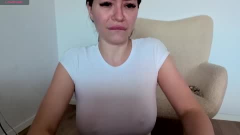 Jully online show from April 5, 11:09 am