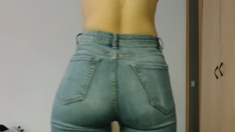 Julyana online show from February 25, 12:16 pm