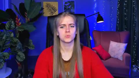 junewoods online show from March 26, 7:32 am