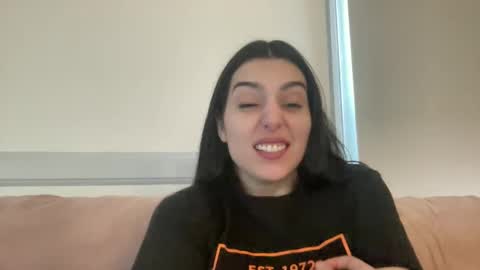 Jess online show from December 18, 7:52 pm