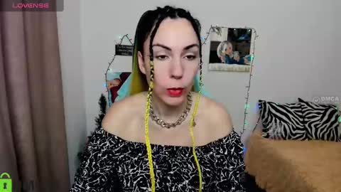 k_arina online show from December 25, 1:30 pm