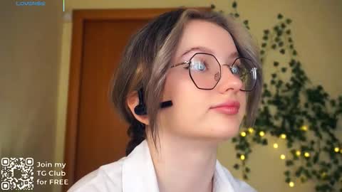 Tate online show from October 1, 5:34 am