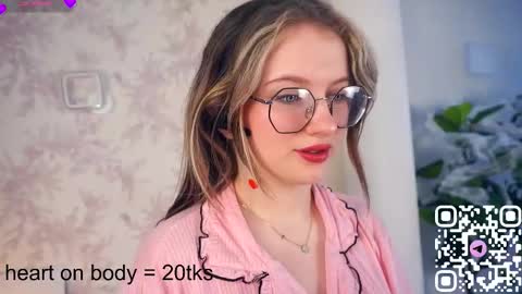 Tate online show from November 13, 6:45 am