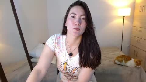 ChloeIndependient model online show from April 1, 2:12 am