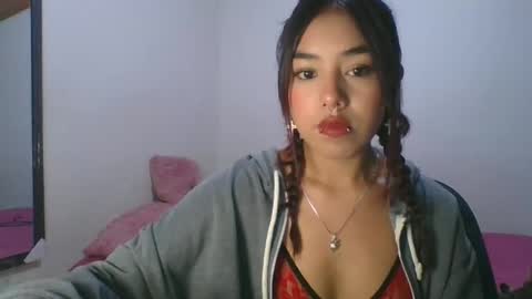 KAHELIINDEPENDENT MODEL online show from December 29, 2:17 am