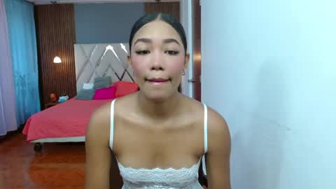   online show from May 19, 11:39 am