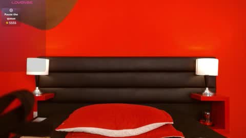 Kami online show from November 4, 9:09 pm