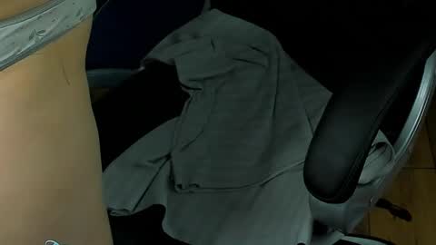 kamilahot25 online show from February 23, 7:01 pm