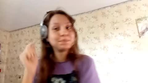 Mari  Simmons online show from September 10, 8:14 am