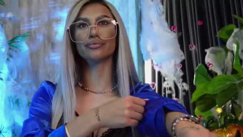 KarlaBart online show from October 25, 8:26 pm