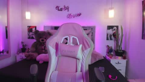 Karly Moonns online show from June 3, 2:33 pm