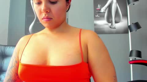   online show from December 17, 3:27 pm