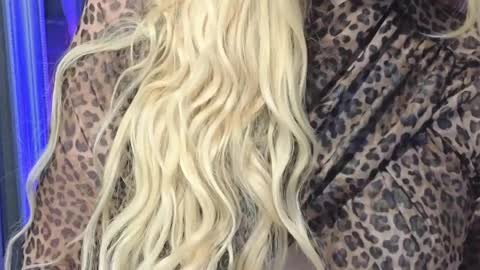 Julia online show from April 5, 2:27 pm