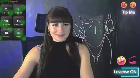 Caroline online show from October 11, 8:19 am