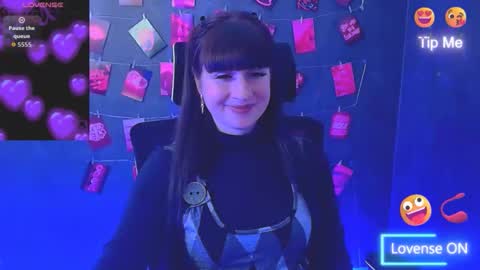 Caroline online show from February 15, 8:13 am