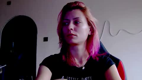 karoline121 online show from October 18, 7:11 am