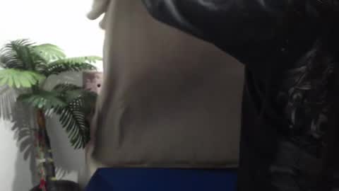 Isa online show from March 12, 4:30 am