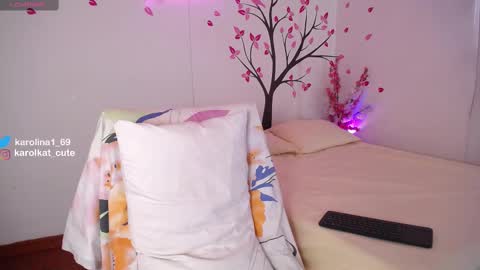 Karolina 3 online show from September 15, 2:47 pm