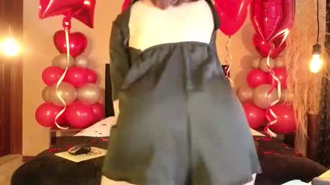 kassandra james online show from February 14, 2:08 pm