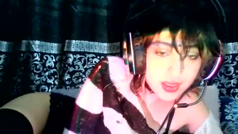 kasskittenboy30 online show from June 18, 2:44 pm