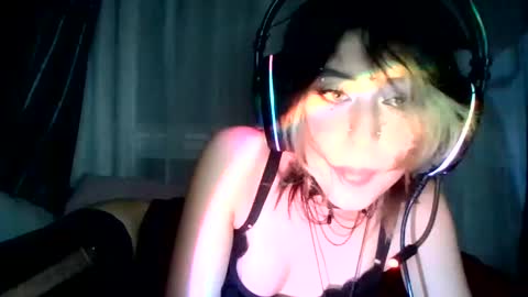 kasskittenboy30 online show from July 12, 1:06 am