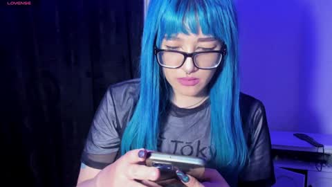 Alicia online show from December 7, 11:12 pm