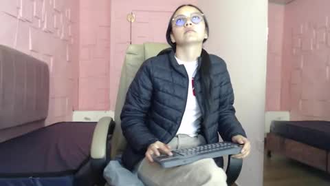 Katalina online show from March 22, 2:12 pm