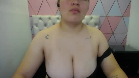 katalina santana25 online show from April 12, 7:27 pm