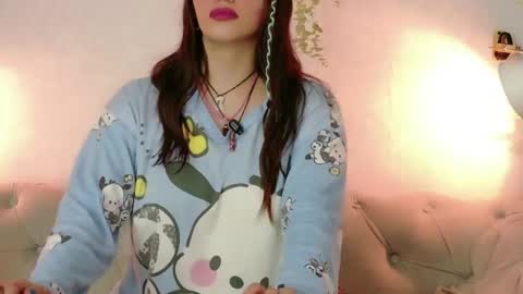 katalinalee_ online show from April 22, 8:28 pm