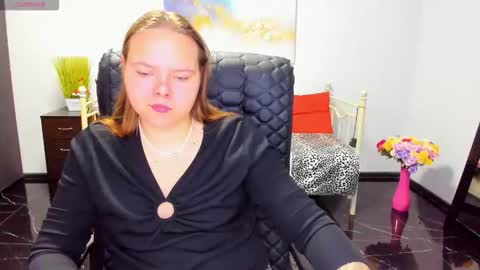 Kate online show from November 28, 7:00 am