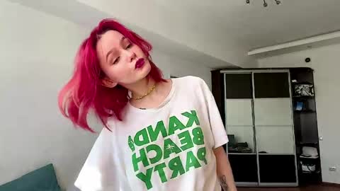 kate_mikki online show from April 13, 3:19 am