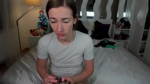 kate_redgar online show from January 24, 9:49 am