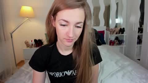 kate_redgar online show from February 1, 3:18 pm