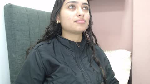 Kari online show from December 14, 1:27 pm