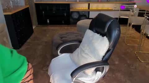  Kate Owens  online show from March 12, 10:26 am