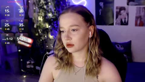 Lisa online show from December 3, 2:05 pm