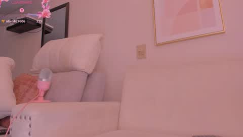 Kathee Saenz online show from September 25, 9:23 pm