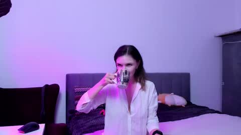 Katherine online show from October 31, 3:49 pm