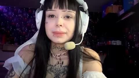 Luna online show from March 8, 3:16 pm