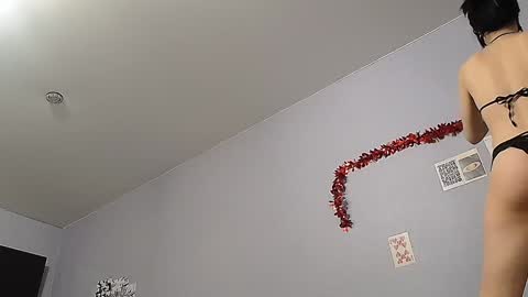 KathrineBerry online show from December 20, 11:00 am