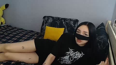 KathrineBerry online show from January 3, 4:33 am